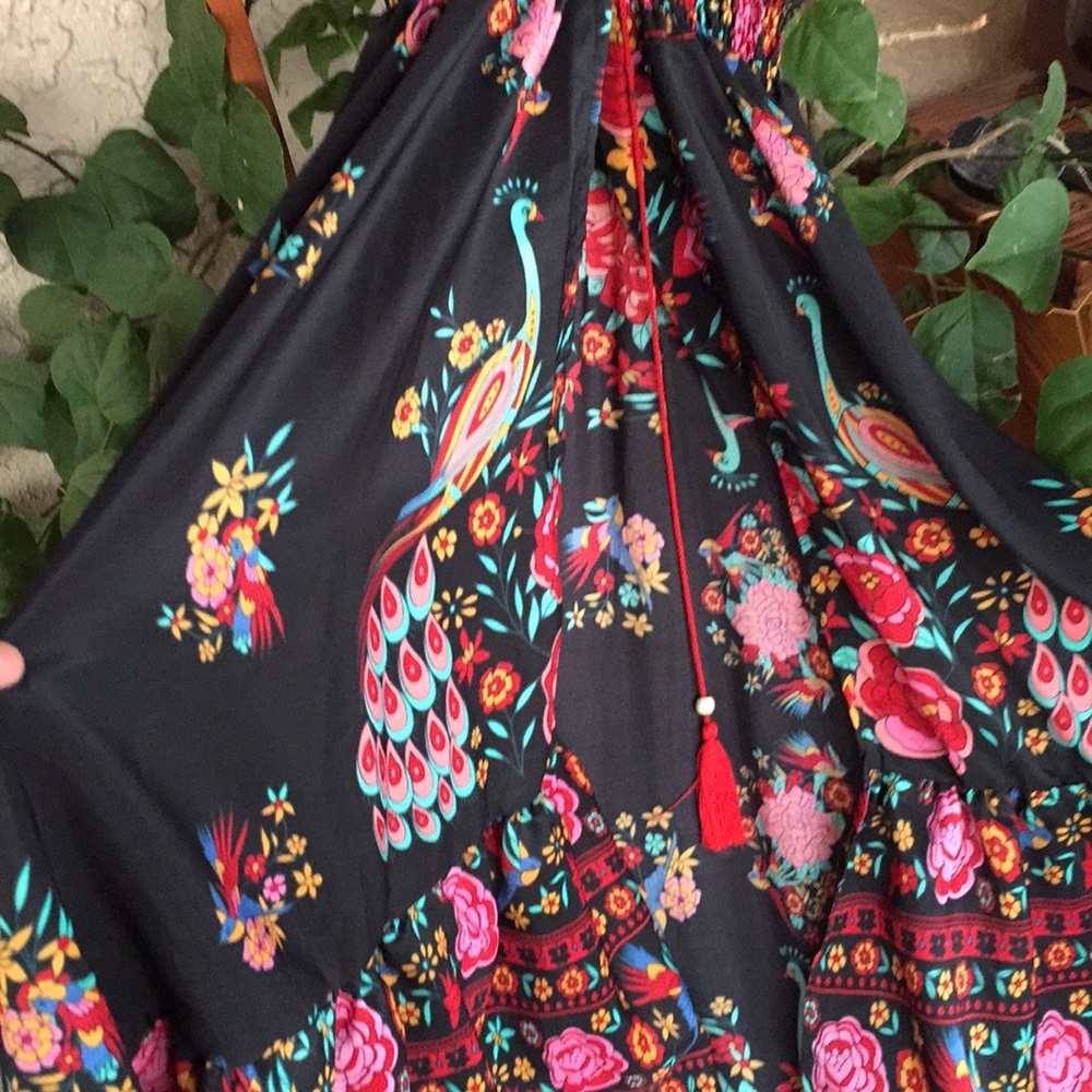 ⭐️Peacock & Rose Print Hi-Low Split Front Dress - Picture 4 of 5